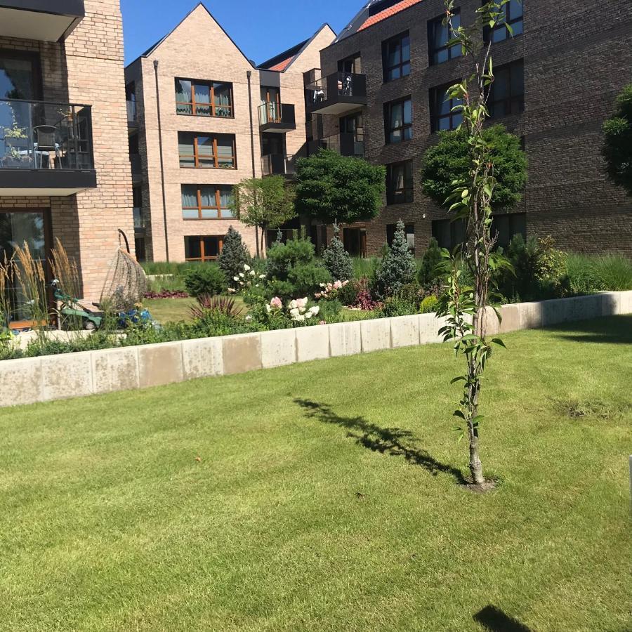 Baltic Riviera Apartments - Garden Sanctuary Retreat Гданск Екстериор снимка