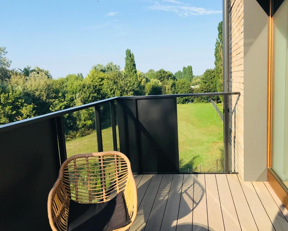 Baltic Riviera Apartments - Garden Sanctuary Retreat Гданск Екстериор снимка
